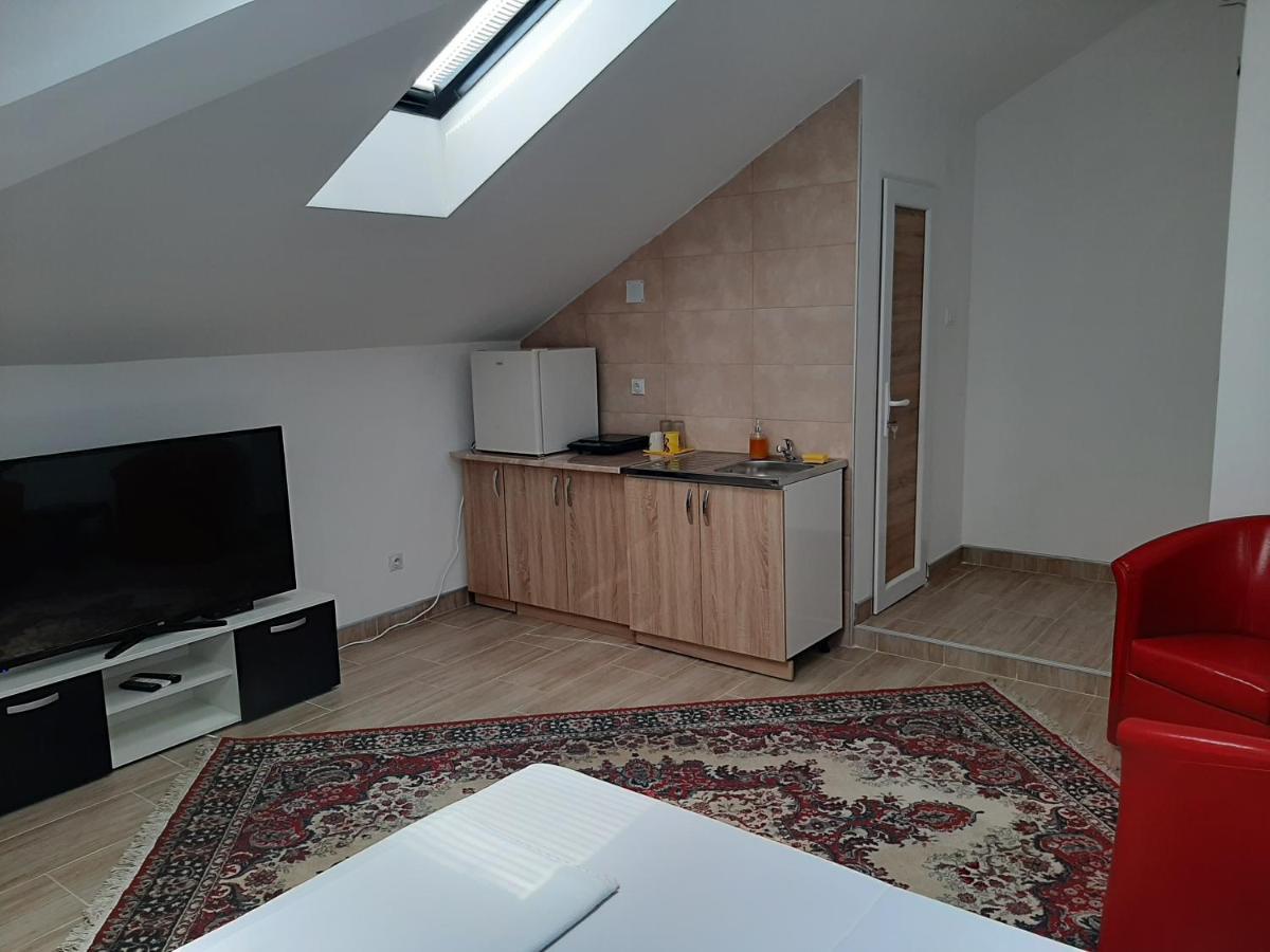 Apartament Aleksandrija Nisz Zewnętrze zdjęcie